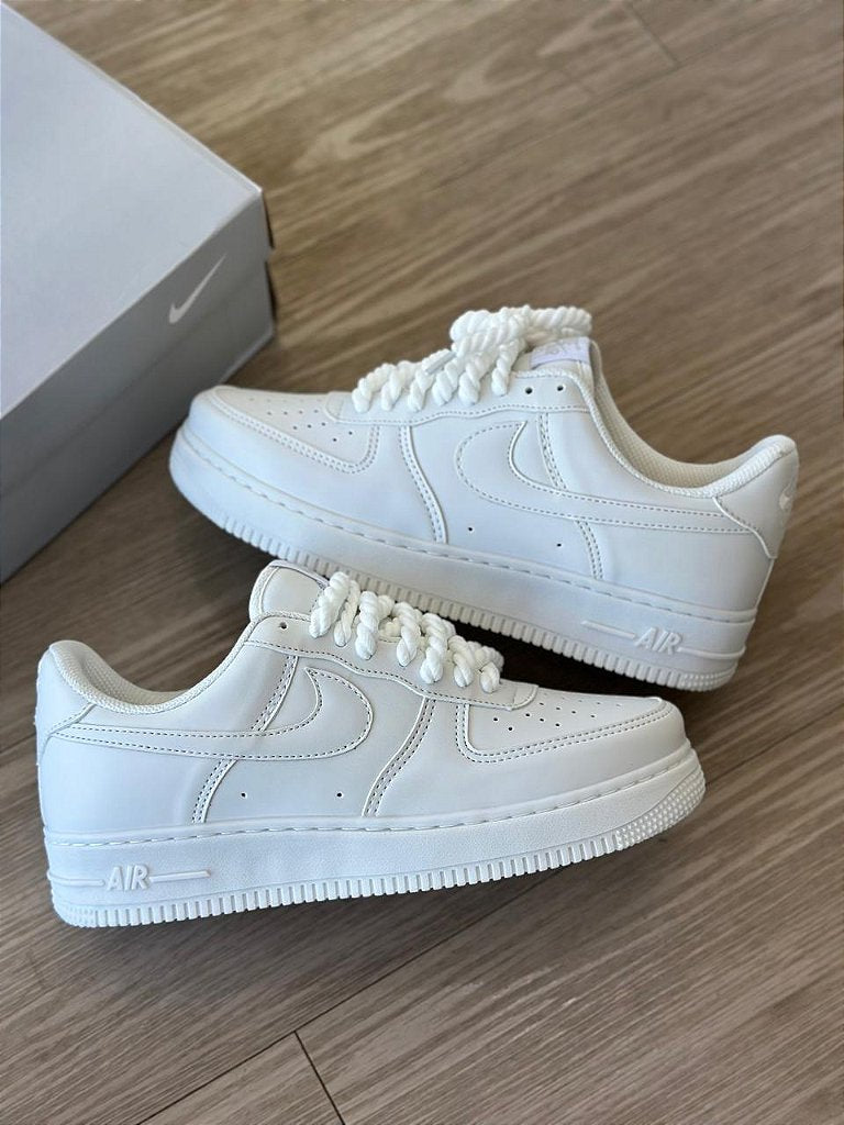 Air Force 1 Nobuck Branco - Clássico e Estiloso