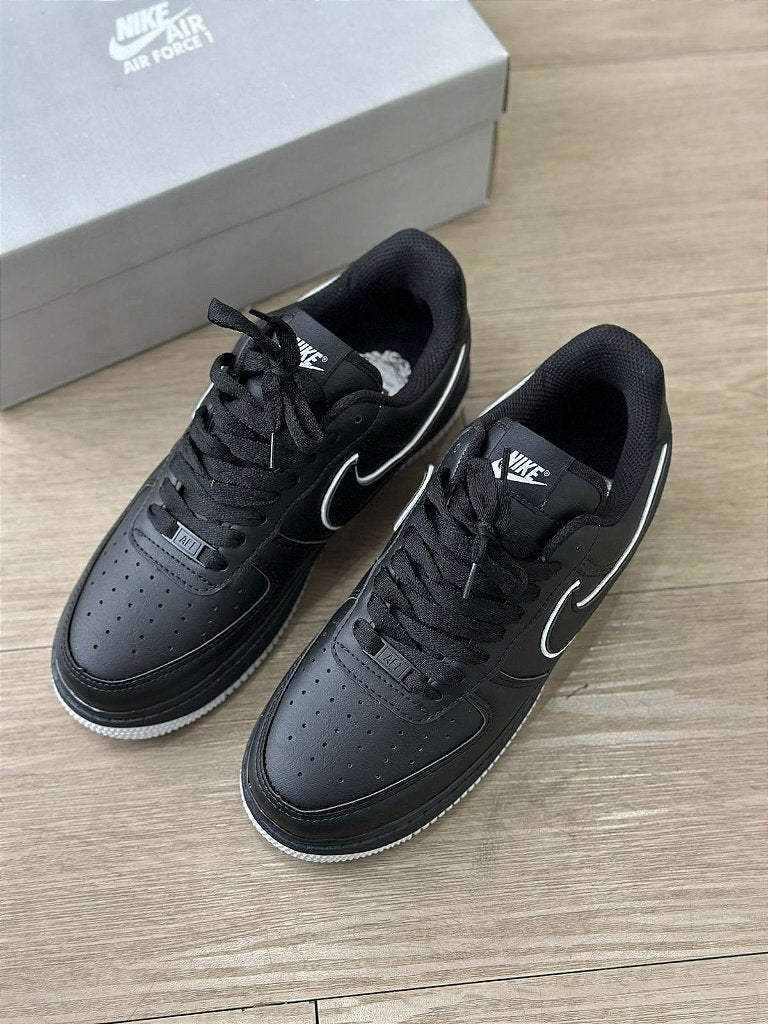 Air Force 1 Black White – O Clássico em Preto e Branco