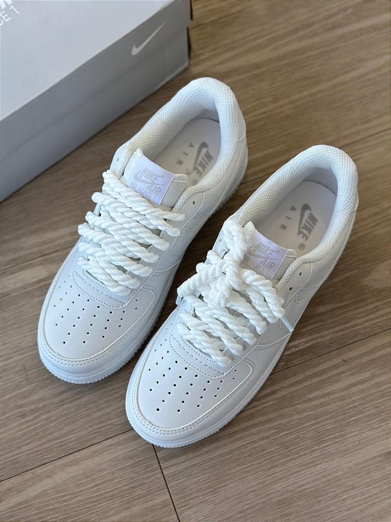 Air Force 1 Nobuck Branco - Clássico e Estiloso