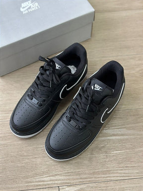 Air Force 1 Black White – O Clássico em Preto e Branco