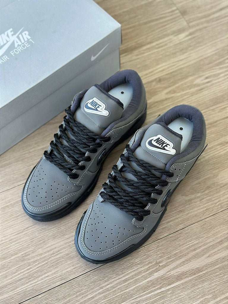 Dunk Low SB Twist Preto e Cinza